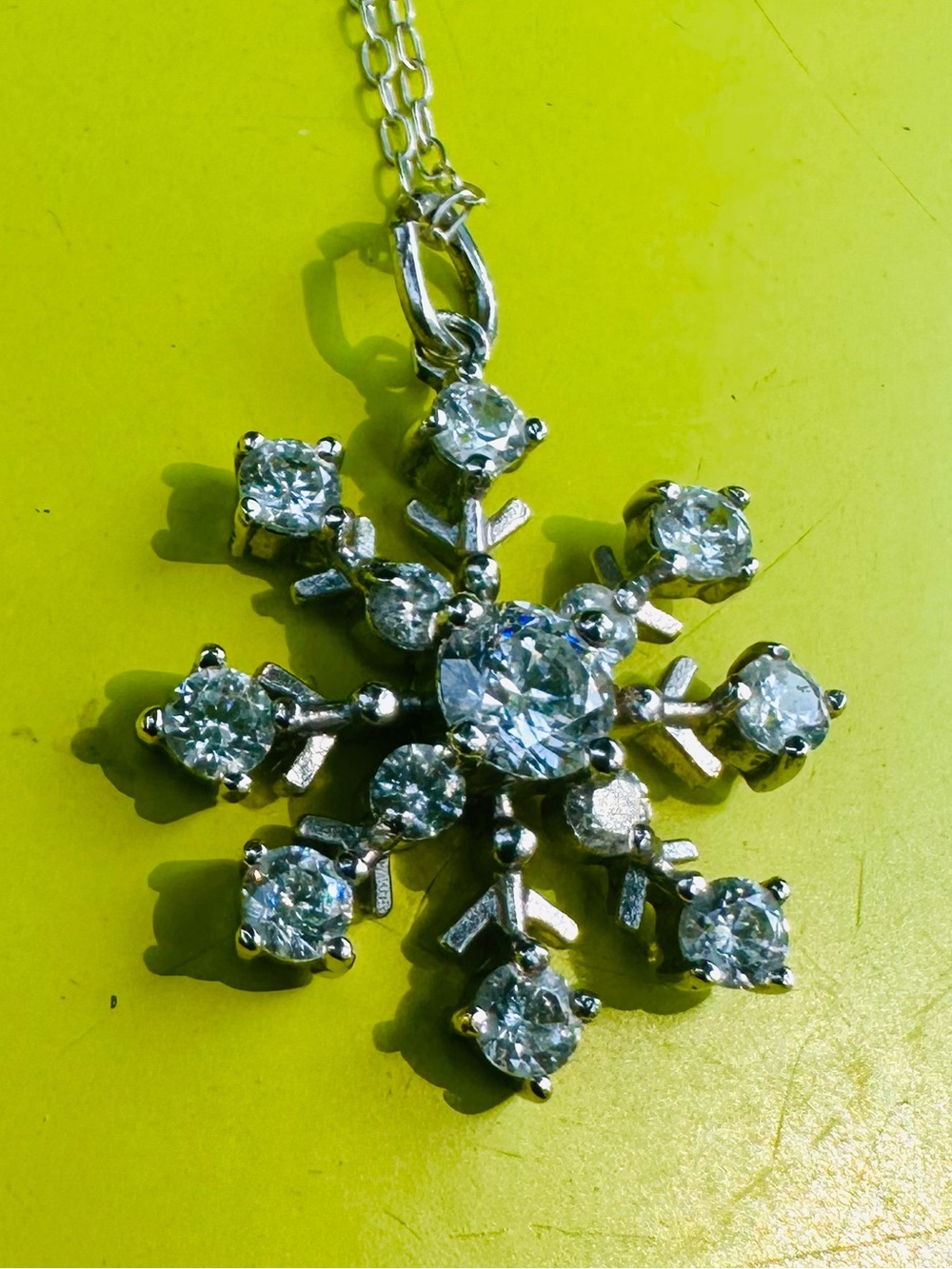 JCM 925 Silver Snowflake Crystal Pendant Necklace
